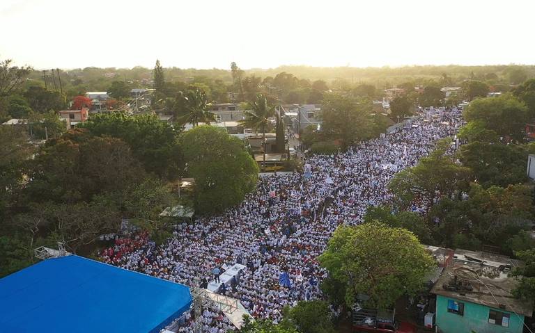 Ciro Hern ndez recibe el apoyo de miles altamirense El Sol de